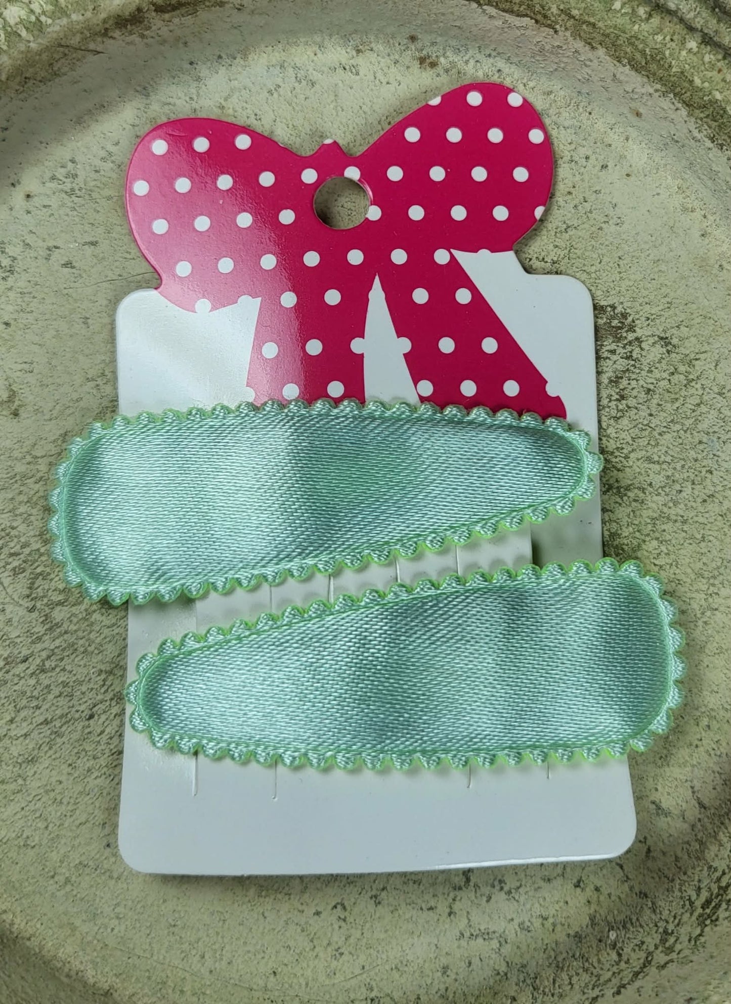 Kind klikspeld satijn lichtgroen