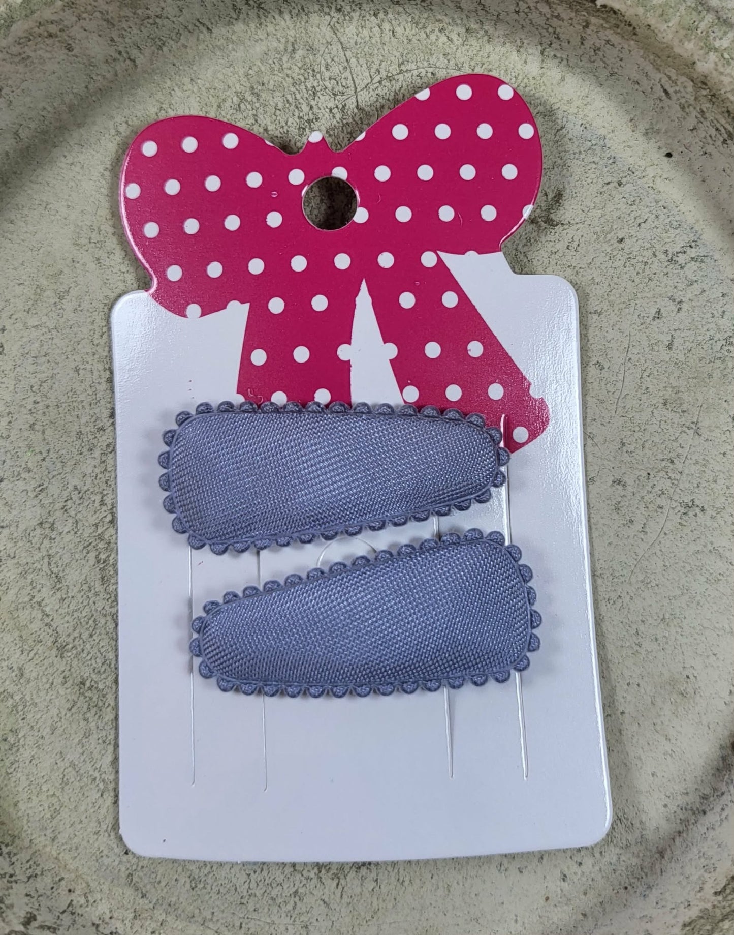 Baby klikspeld satijn grijs